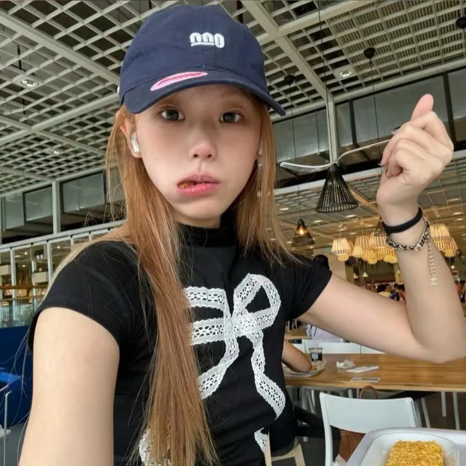 傅总爱惨了乌鸦嘴小秘书